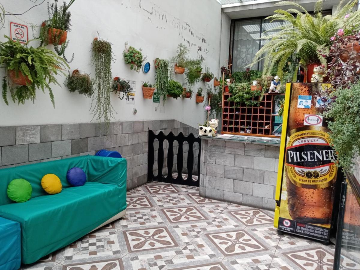 Hostal Sauna Water Palace 키토 외부 사진