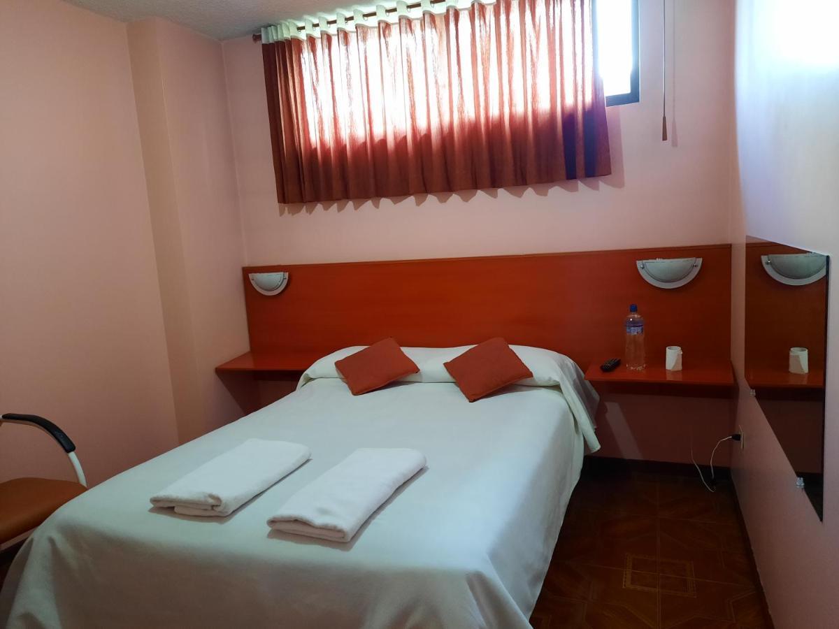 Hostal Sauna Water Palace 키토 외부 사진